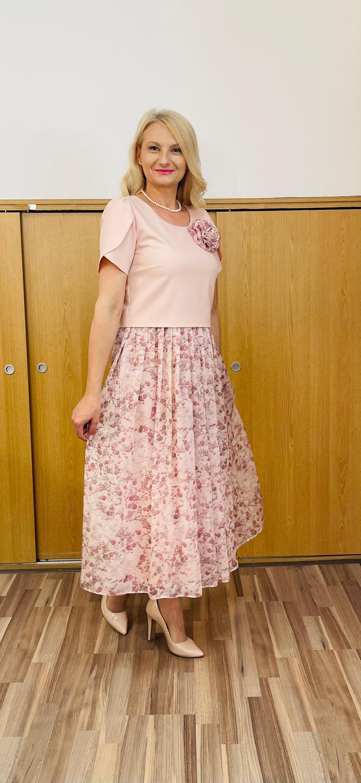 ROCHIE SIMONA'S